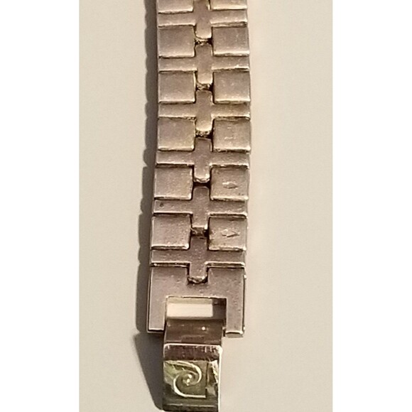 Pierre Cardin ladies watch model 4049TW working. - Picture 8 of 9